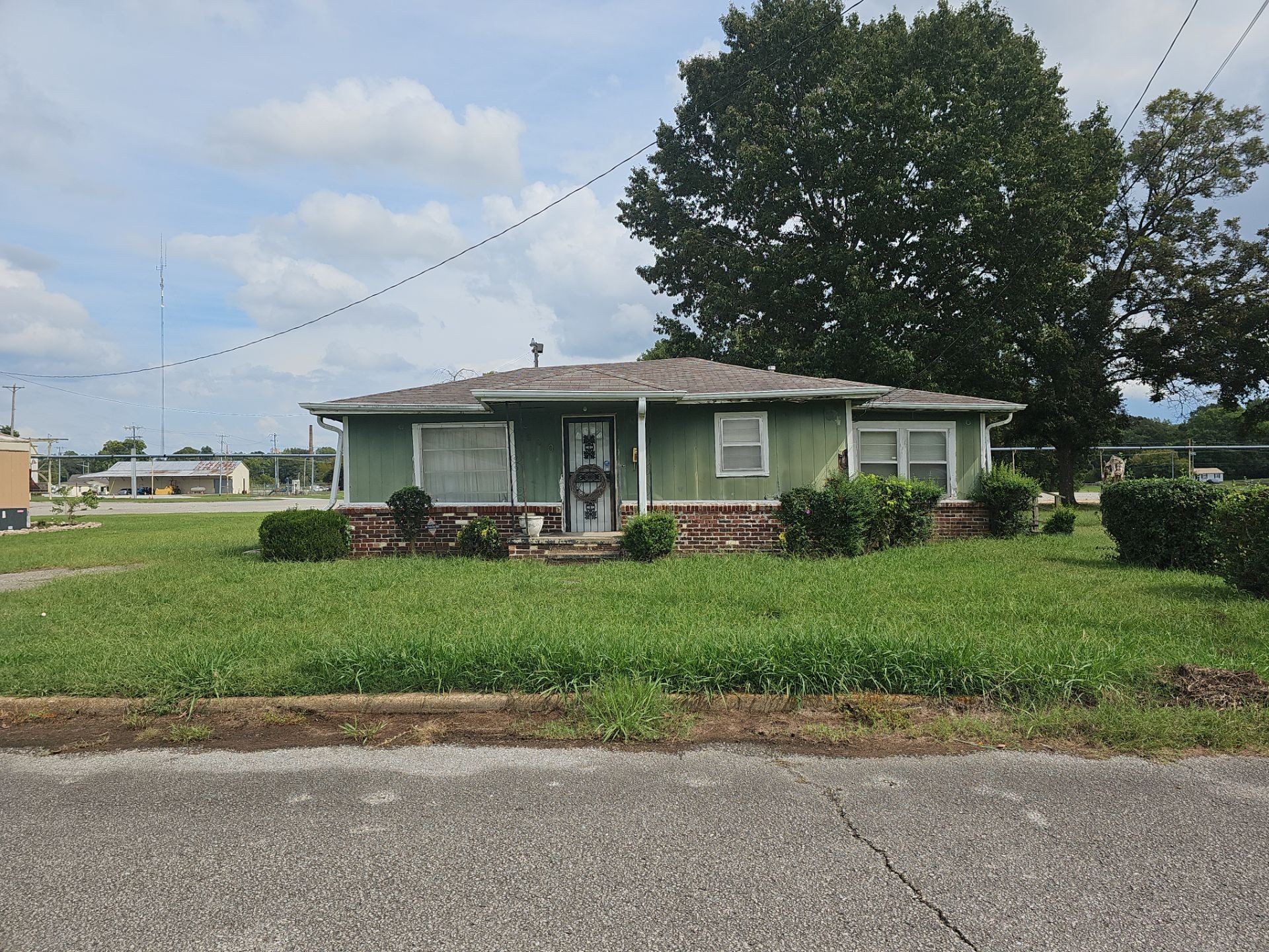 Russell St, Brownsville, TN 38012