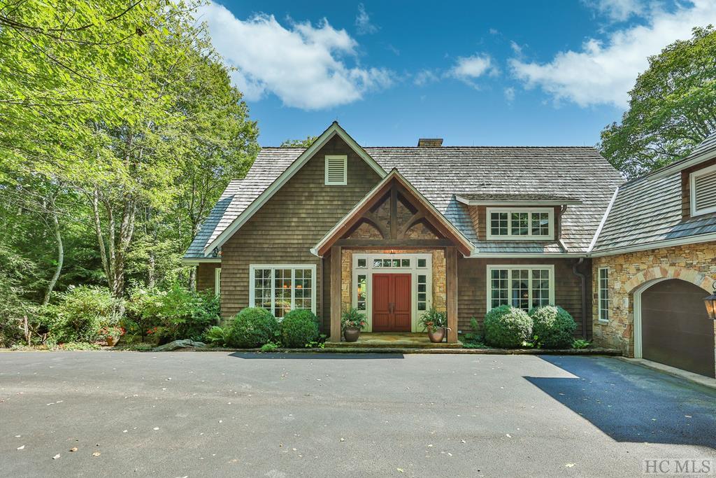 Upper Divide Rd, Highlands, NC 28741