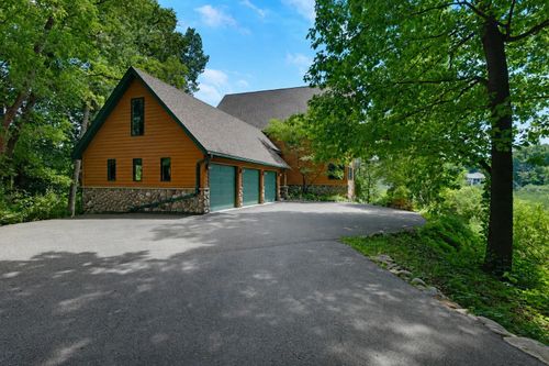 502 Shoreline Dr, Wayzata, MN, 55391-9594 | Card Image
