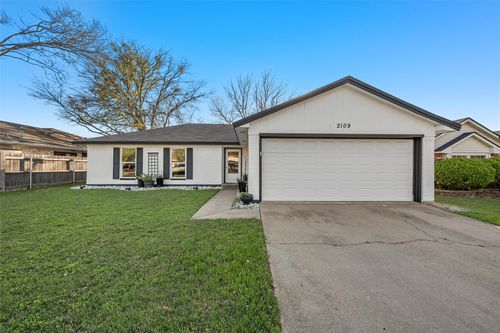 2109 Real Dr, Waco, TX, 76712-8456 | Card Image
