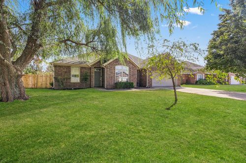 703 Grant Ave, Prairie Grove, AR, 72753-8408 | Card Image