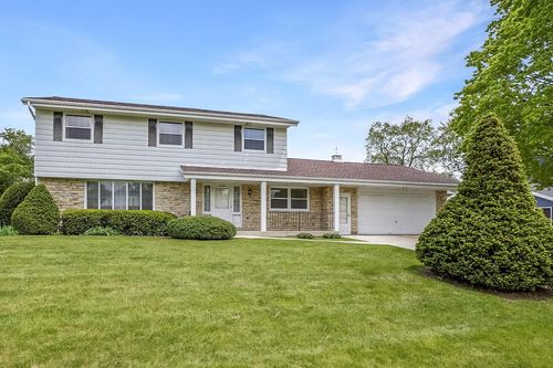 12920 W Crawford Drive, New Berlin, WI, 53151 | Card Image