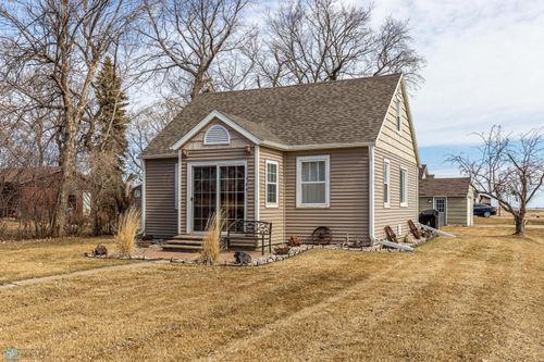 569 Mairs Ave, Gardner, ND, 58036-4009 | Card Image