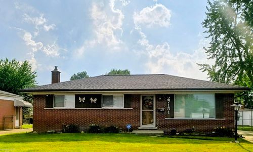 27151 Clarpointe Drive, Warren, MI, 48088 | Card Image