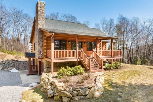 16252 Crabtree Falls Hwy, Vesuvius, VA, 24483-2027 | Card Image