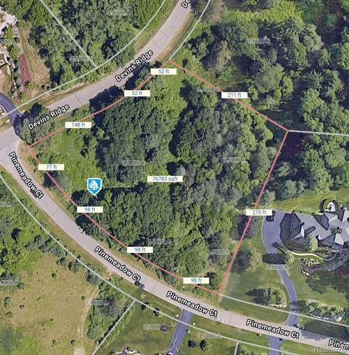 000 Pinemeadow Ct, Clarkston, MI, 48348 | Card Image