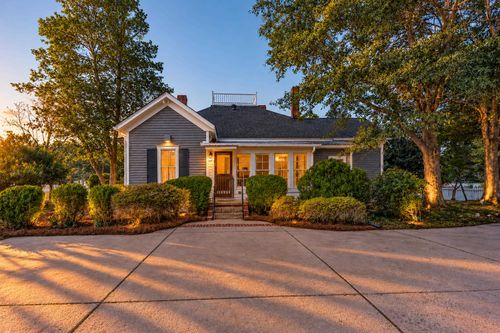 215 E Dixie Hwy, Rutledge, GA, 30663-2509 | Card Image