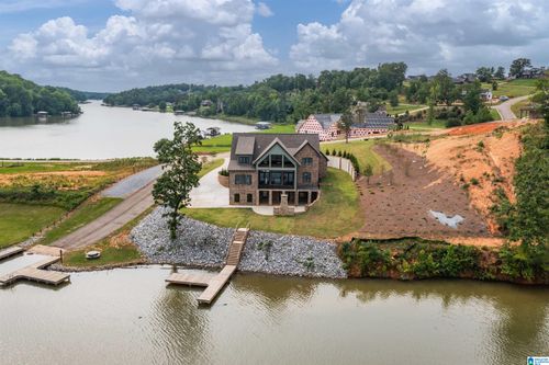 305 Lake Pointe Dr, LINCOLN, AL, 35096-4876 | Card Image