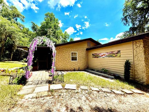 208 Ashley St, Hawthorne, FL, 32640-6022 | Card Image