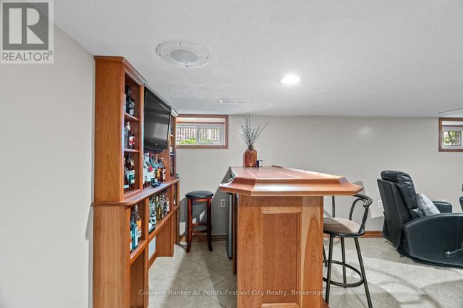 32 Cambria Rd S, House other with 3 bedrooms, 2 bathrooms and 4 parking in Goderich ON | Image 43