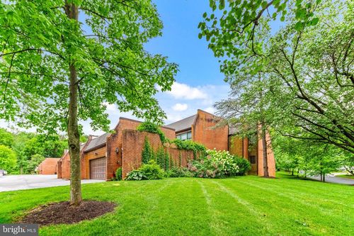 2 Coldwater Ct, Towson, MD, 21204-2043 | Card Image