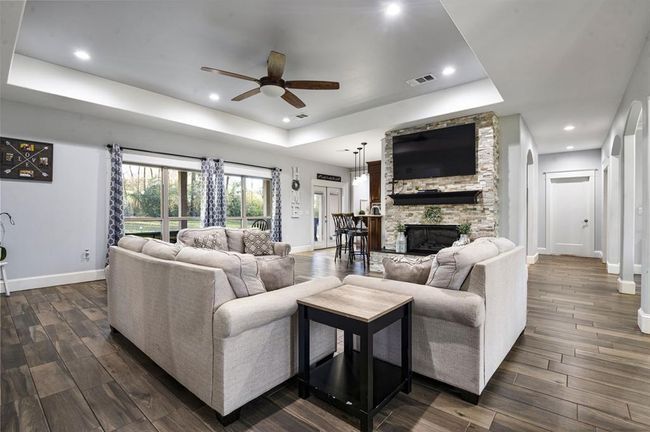 281 County Road 404, House other with 3 bedrooms, 2 bathrooms and null parking in Nacogdoches TX | Image 10