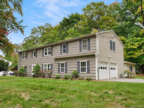 2 Enterprise Ct, Nanuet, NY, 10954-3107 | Card Image
