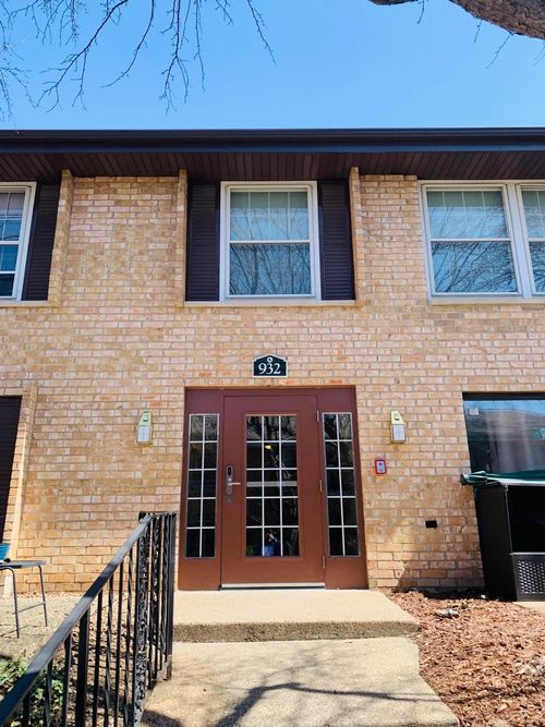 8-932 Westbrooke Way, Hopkins, MN, 55343-8023 | Card Image