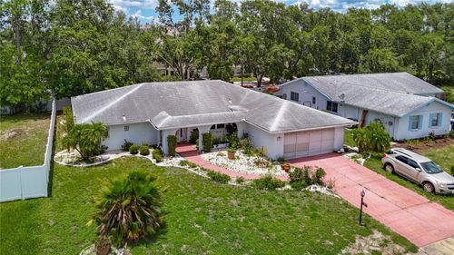 1607 New Bedford Dr, Sun City Center, FL, 33573-5743 | Card Image