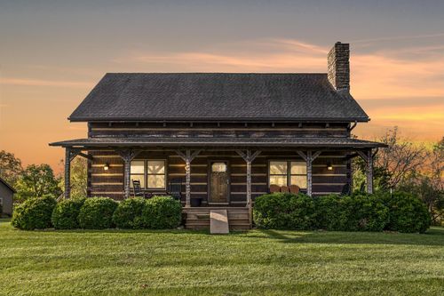 9058 Peters Rd, Ashley, OH, 43003-9636 | Card Image