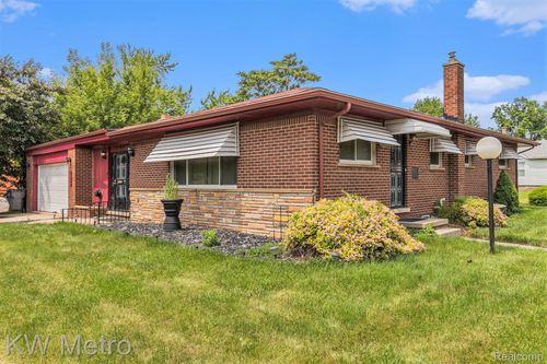 27045 W Outer Dr, Ecorse, MI, 48229-1229 | Card Image