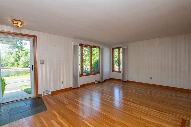 20 Cedardale Rd, House other with 2 bedrooms, 2 bathrooms and 1 parking in Lynn MA | Image 10