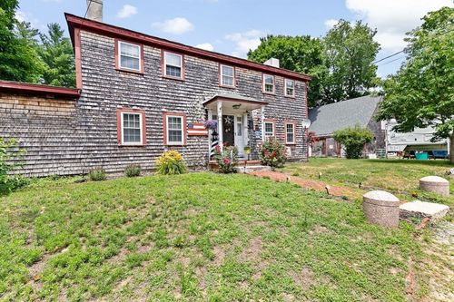 696 Summer St, Rockland, MA, 02370-2726 | Card Image