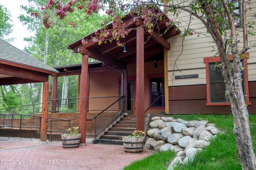215-2740 Shadowmoon Ln, Driggs, ID, 83422-5083 | Card Image