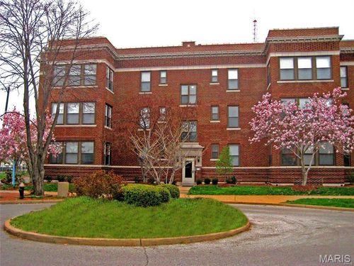 2w-5683 Waterman Blvd, Saint Louis, MO, 63112-1896 | Card Image