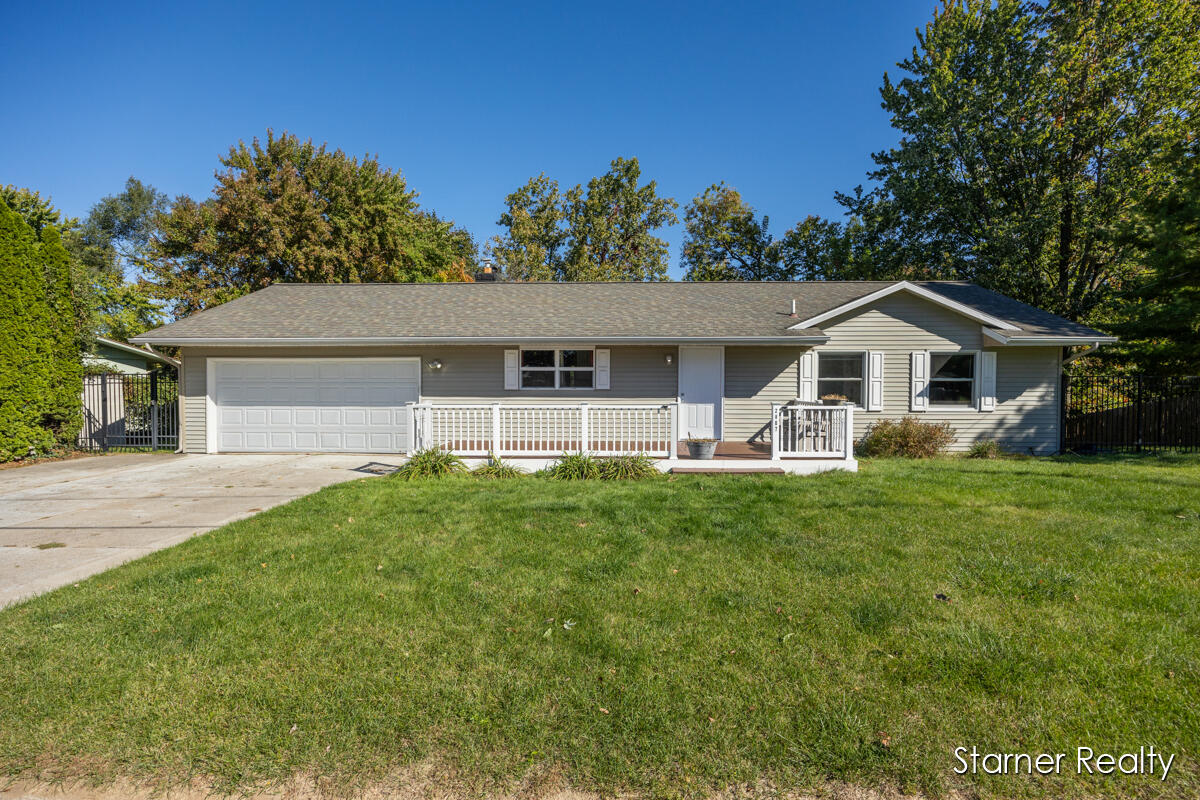Manitou Dr, Grand Rapids, MI 49525