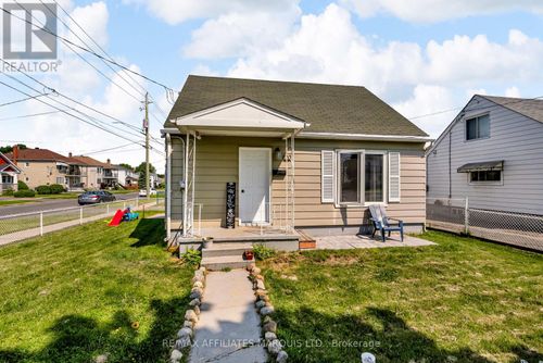 1202 Second Street E, Cornwall, ON, K6H2B4 | Card Image