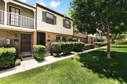e-11935 Royal Rd, El Cajon, CA, 92021-1361 | Card Image