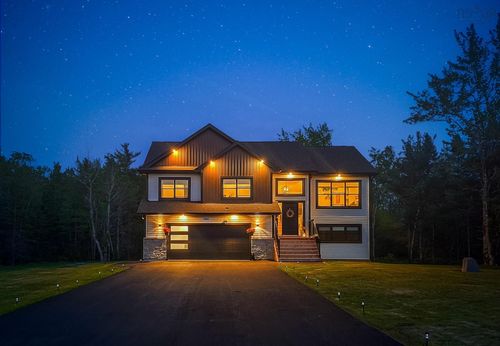 249 Rockcliffe Dr, Enfield, NS, B2T0G7 | Card Image