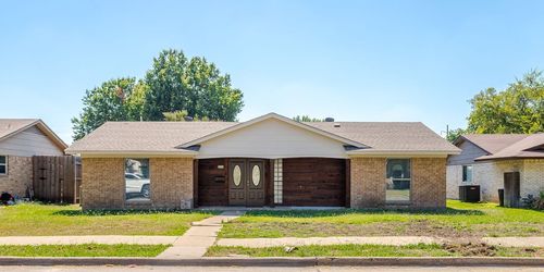 2414 Richland Dr, Garland, TX, 75044-7126 | Card Image