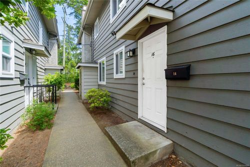 16-211 Buttertubs Pl, Nanaimo, BC, V9R3X8 | Card Image