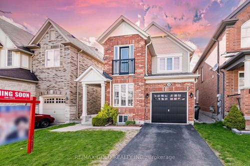 32 Haverty Trail, Brampton, ON, L7A0S2 | Card Image
