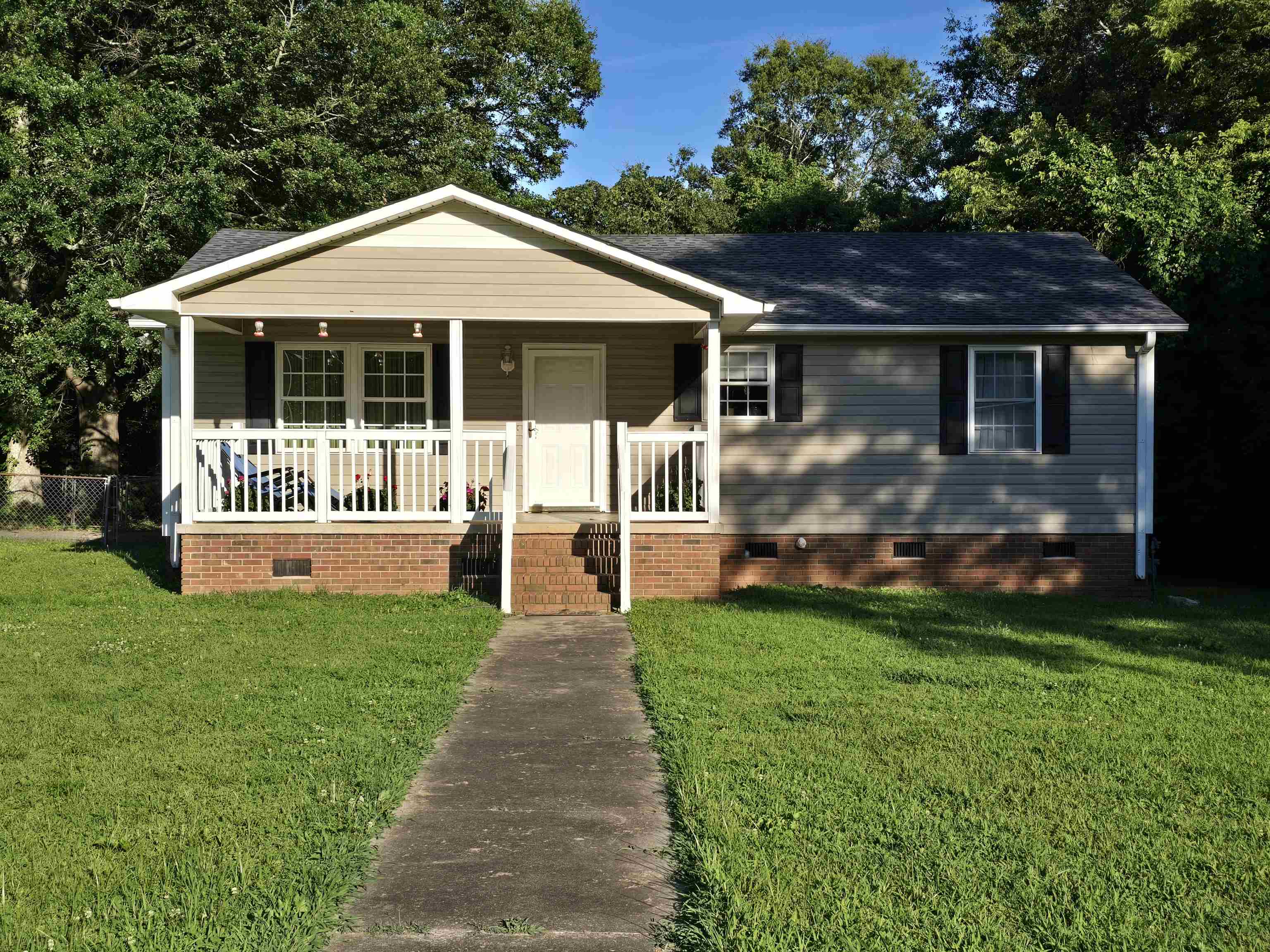 Arkwright Dr, Spartanburg, SC 29306