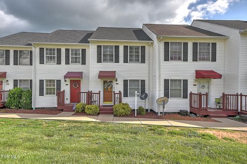 574 Beaverview Dr, Bristol, VA, 24201-1835 | Card Image