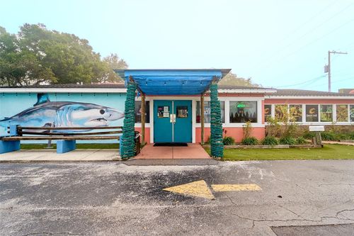 704 E Brandon Blvd, BRANDON, FL, 33511-5442 | Card Image