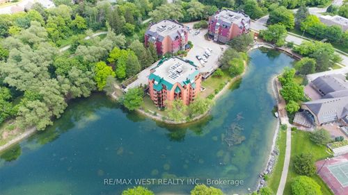 411-30 Blue Springs Dr, Waterloo, ON, N2J4T2 | Card Image