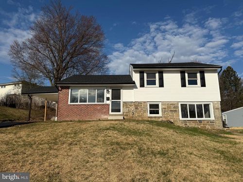 41 Dorset Dr, BROOMALL, PA, 19008-3830 | Card Image