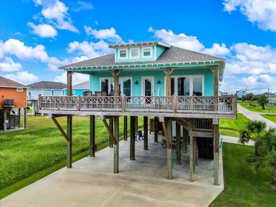 Beautiful front view of the house. | Image 2