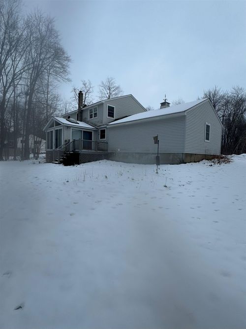 18 Christine Dr, Atkinson, NH, 03811-2303 | Card Image