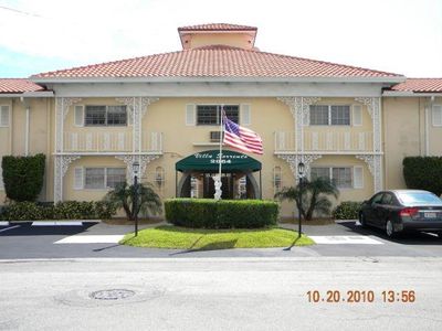 201 - 2864 Ne 33rd Ct, Home with 2 bedrooms, 2 bathrooms and null parking in Fort Lauderdale FL | Image 1