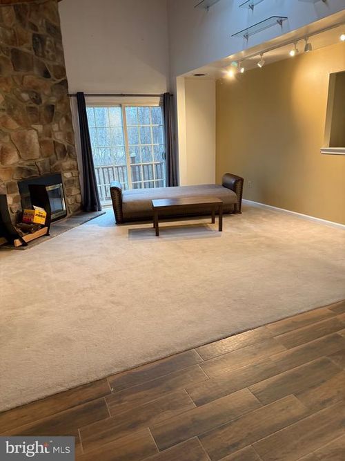 453 Brown Briar Cir, HORSHAM, PA, 19044-1974 | Card Image