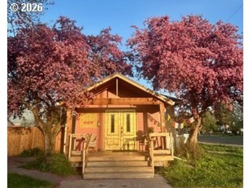 206 Ne 1st St, Enterprise, OR, 97828-1172 | Card Image