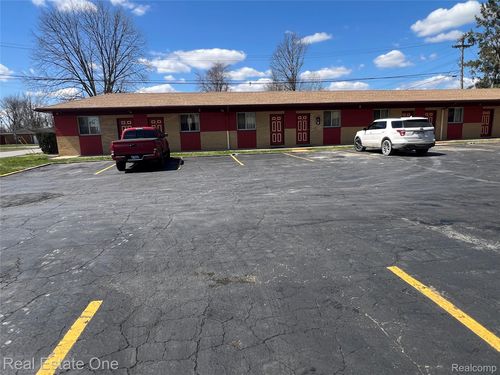 335 E Lewis Ave, Milan, MI, 48160-1123 | Card Image