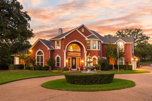 2816 Guardian Ct, Flower Mound, TX, 75022-5196 | Card Image