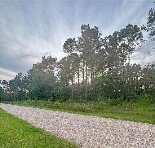 28019 Etta Blount Rd, Albany, LA, 70711-4249 | Card Image