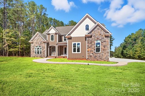 3045 Feathers Dr, York, SC, 29745-6615 | Card Image