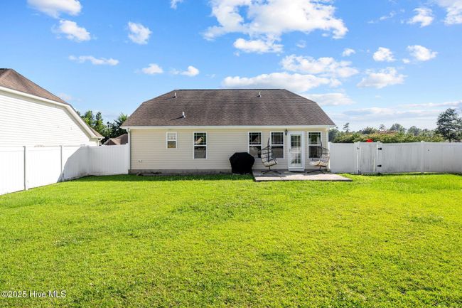 101 Falcon Landing Ct, House other with 3 bedrooms, 2 bathrooms and 3 parking in New Bern NC | Image 26