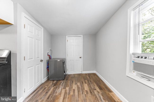 APT-3RD - 319 S Augusta Ave, Condo with 3 bedrooms, 1 bathrooms and null parking in BALTIMORE MD | Image 7