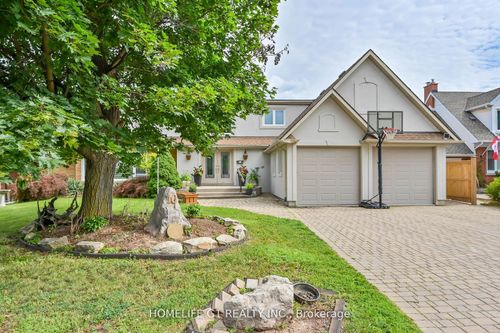 10 Douglas Pl, Stoney Creek, ON, L8G1M6 | Card Image
