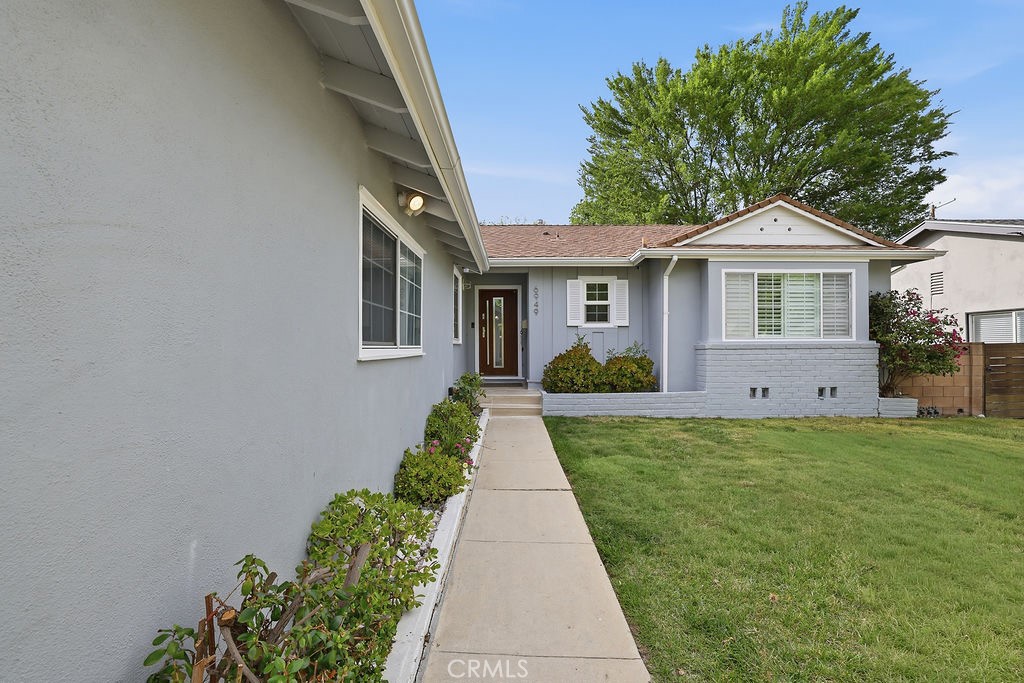 Residential in West Hills 4